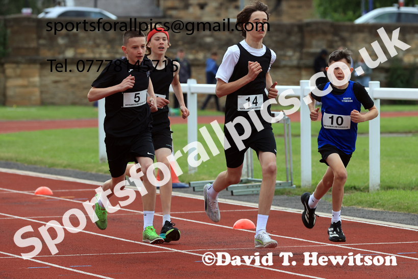 Middle Distance, 2026 Northumberland Schools Track and Field, Wentworth, Hexhan. Photo: David T. Hewitson/Sports for All Pics